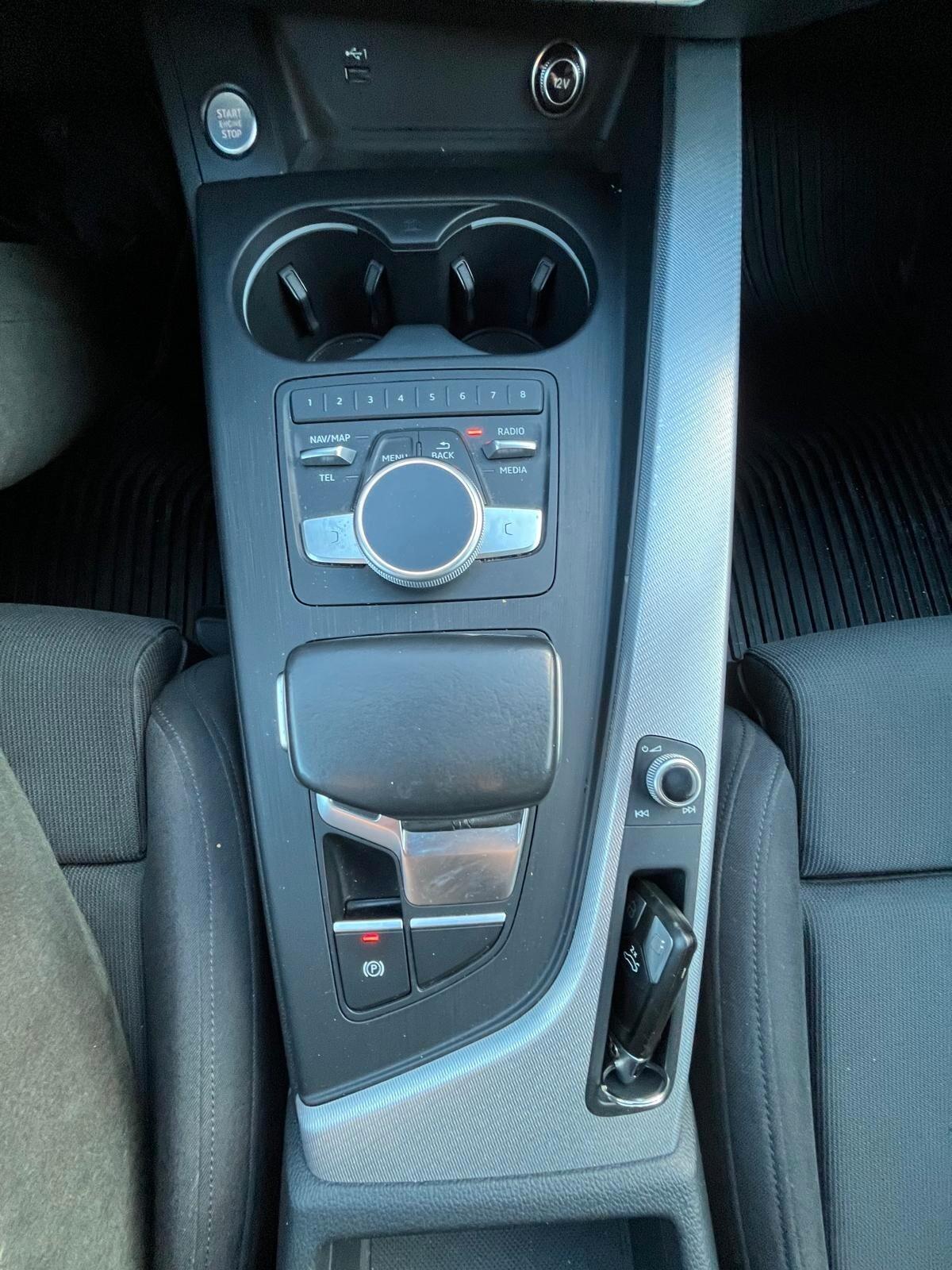 Audi A4 Avant 40 g-tron S tronic Design