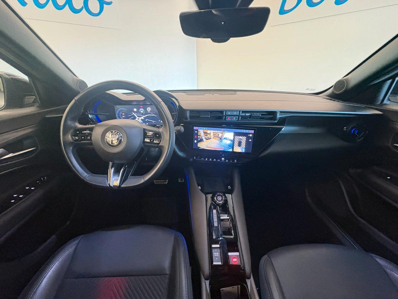 Alfa Romeo Junior 1.2 ibrida Speciale 145cv edct6