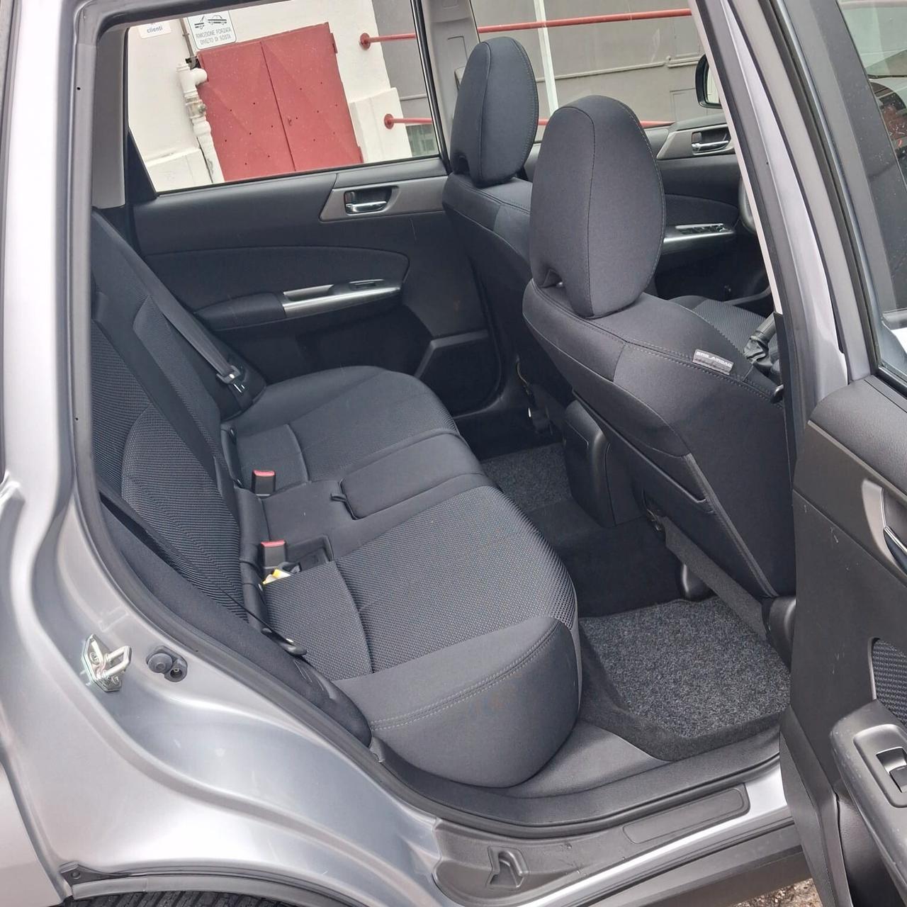 Subaru Forester 2.0 Comfort MT