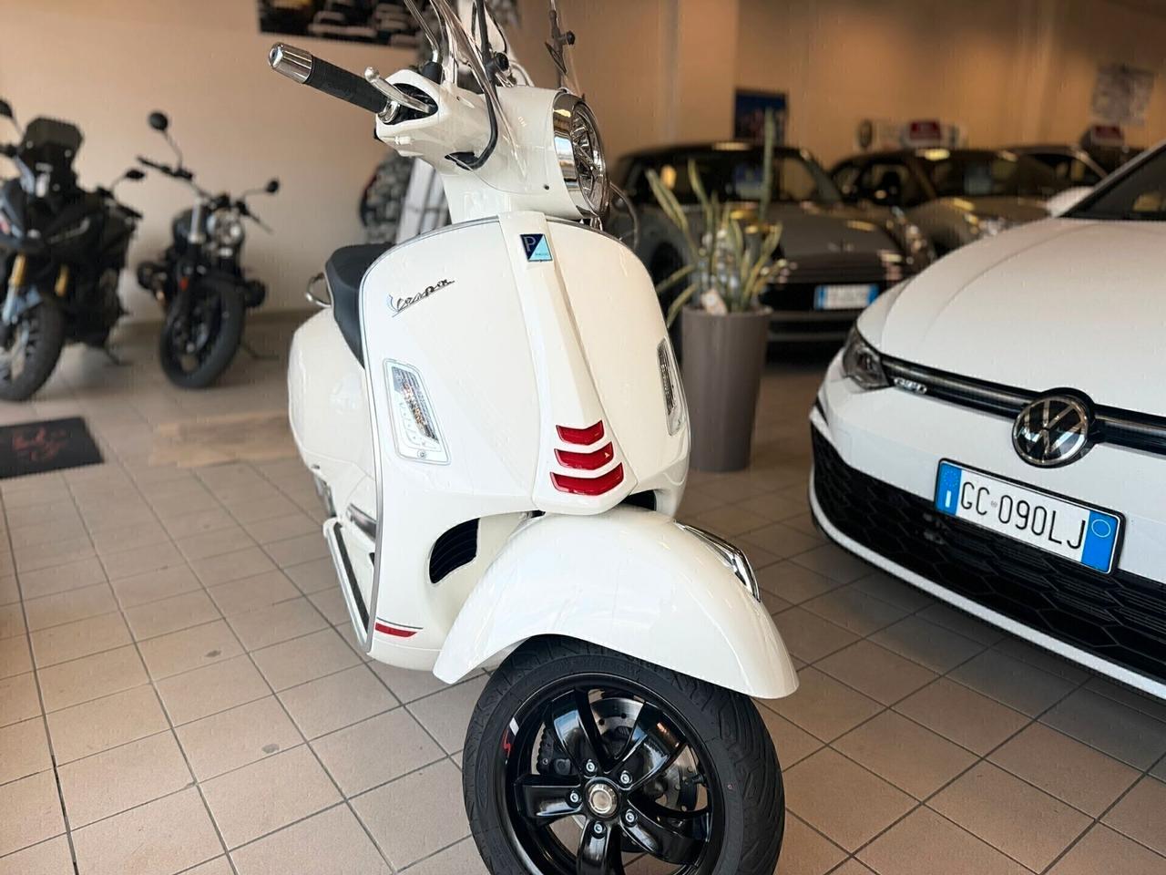 Vespa GTS 125 GTS SUPER SPORT