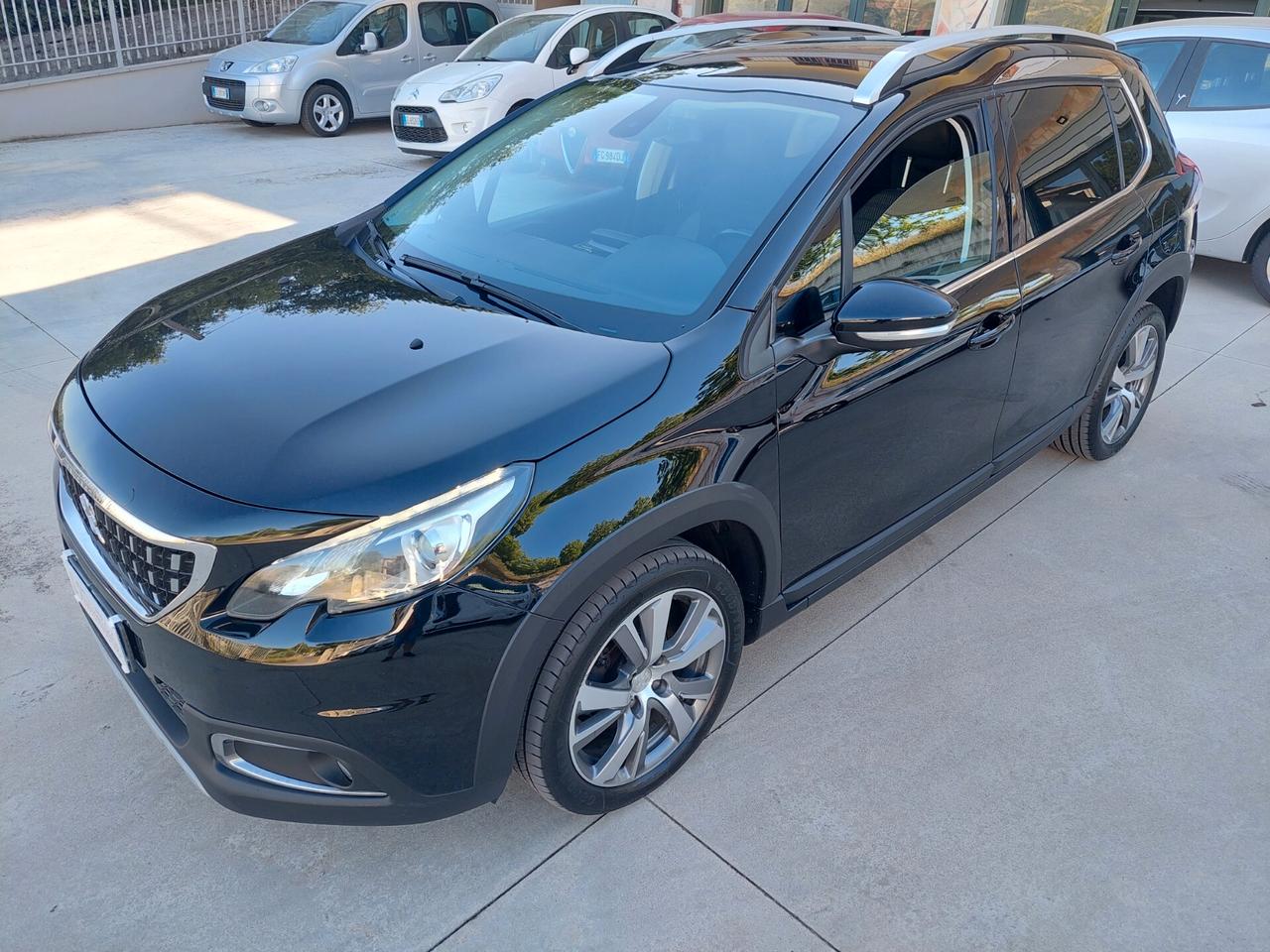 Peugeot 2008 BlueHDi 100 Allure