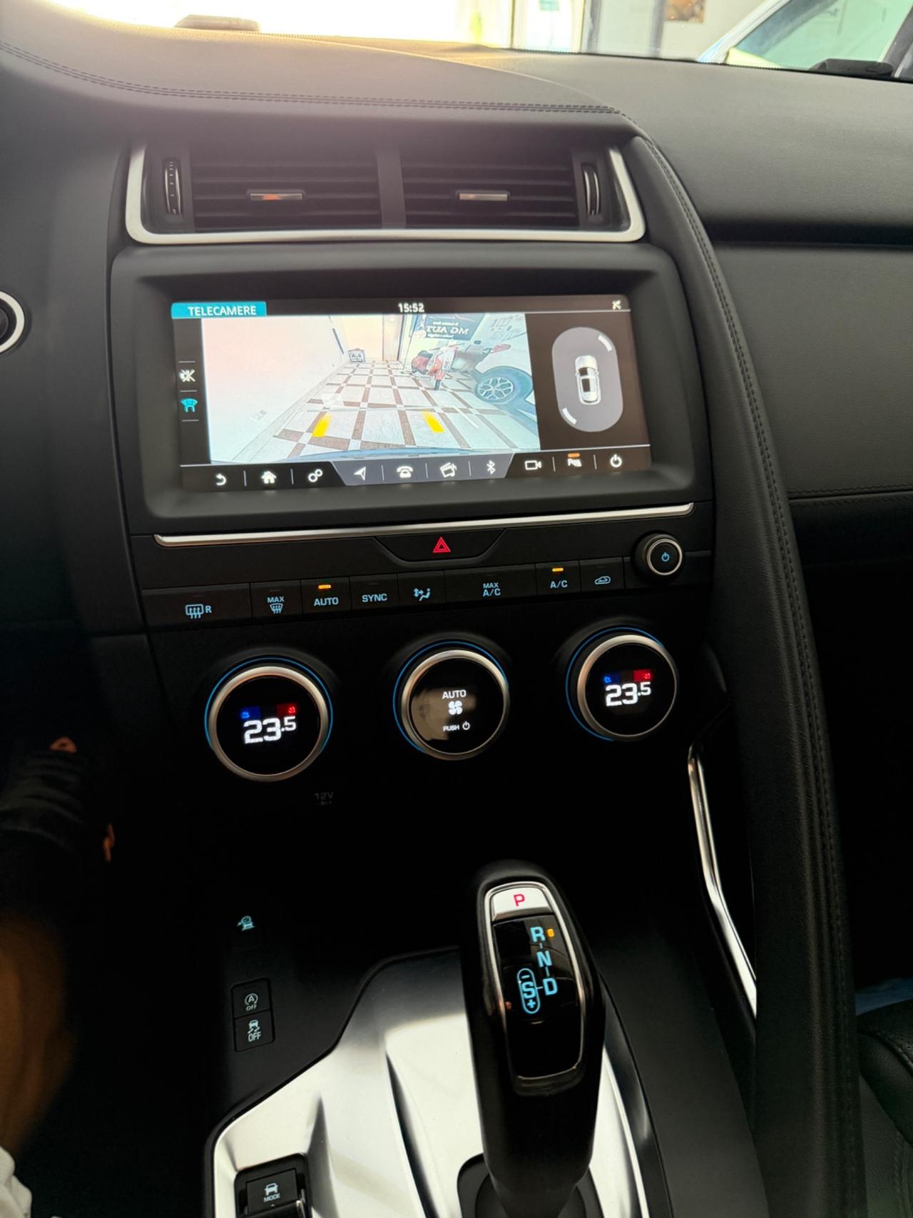 Jaguar E-Pace 2.0D 150 CV AWD R-Dynamic S