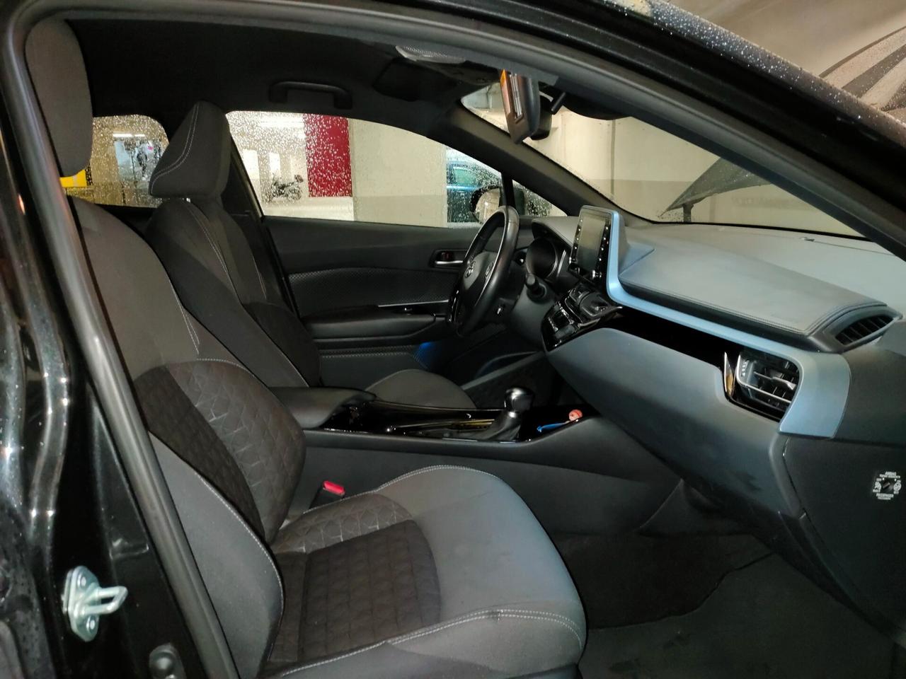 Toyota C-HR 1.8 Hybrid E-CVT Trend Neopatentati