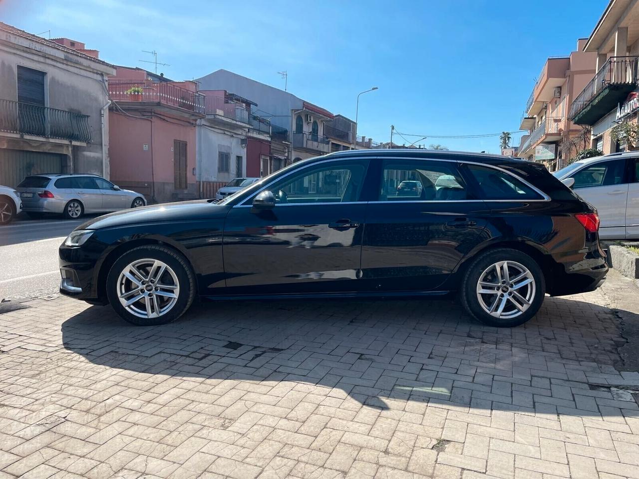 Audi A4 Avant 35 TDI/163 CV S tronic Business Advanced