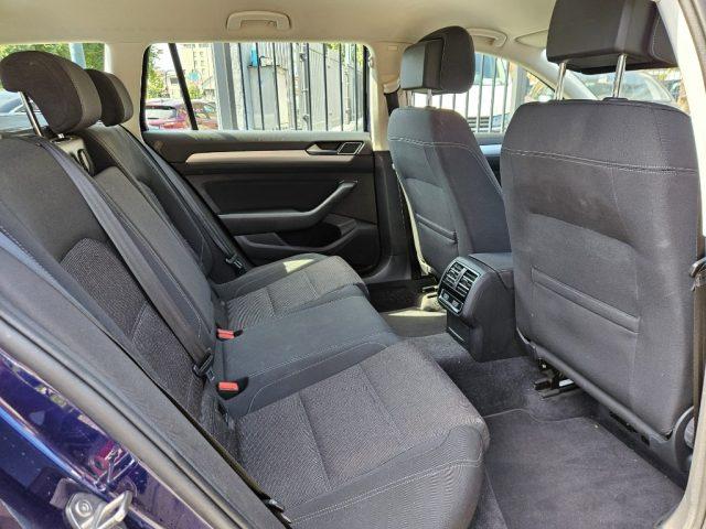 VOLKSWAGEN Passat Variant 2.0 TDI DSG BlueMotion Tech