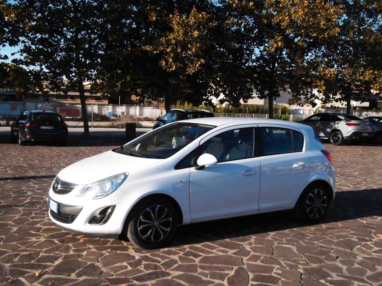 Opel Corsa 1.2 GPL 5P. Neopatentati 2012