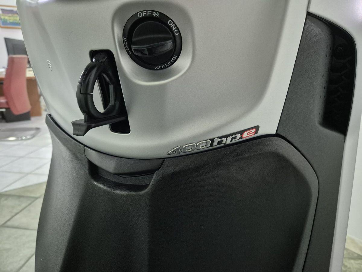 Piaggio - Beverly 400 S