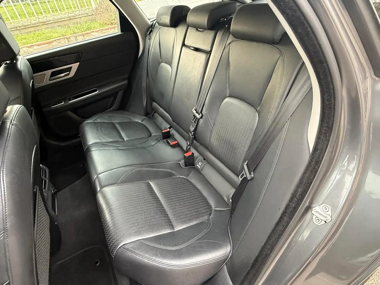 Jaguar XF Sportbrake 2.0 D 180 CV aut. Prestige