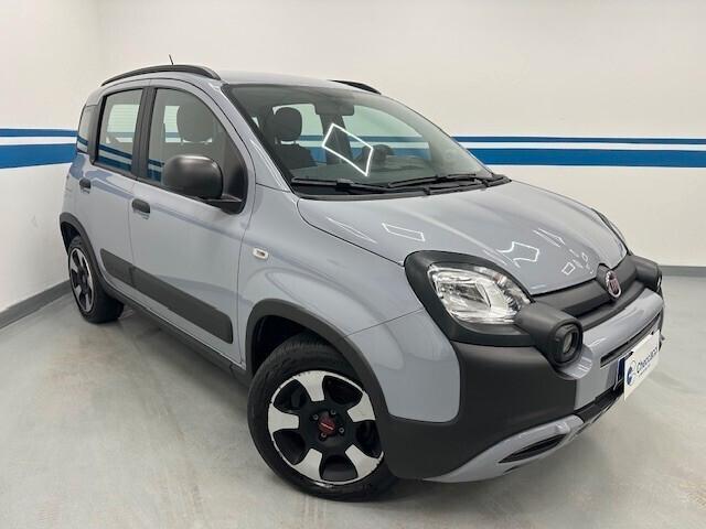 Fiat Panda 1.0 hybrid City Cross s * 12.000 KM *