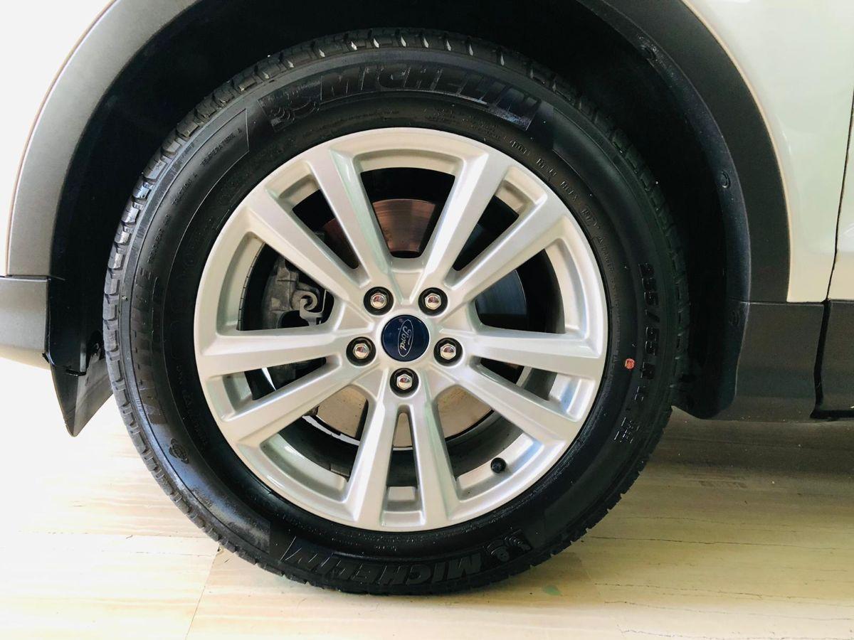 Ford Kuga 1.5 Tdci 120cv S&S 2WD Autom. Busuness