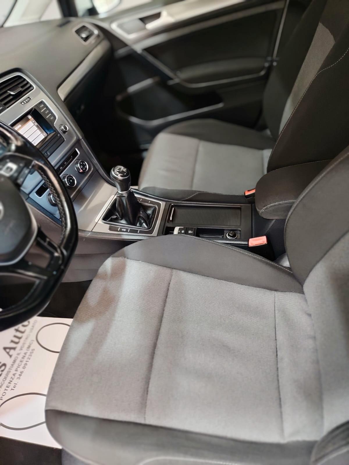 Volkswagen Golf 1.4 benzina metano