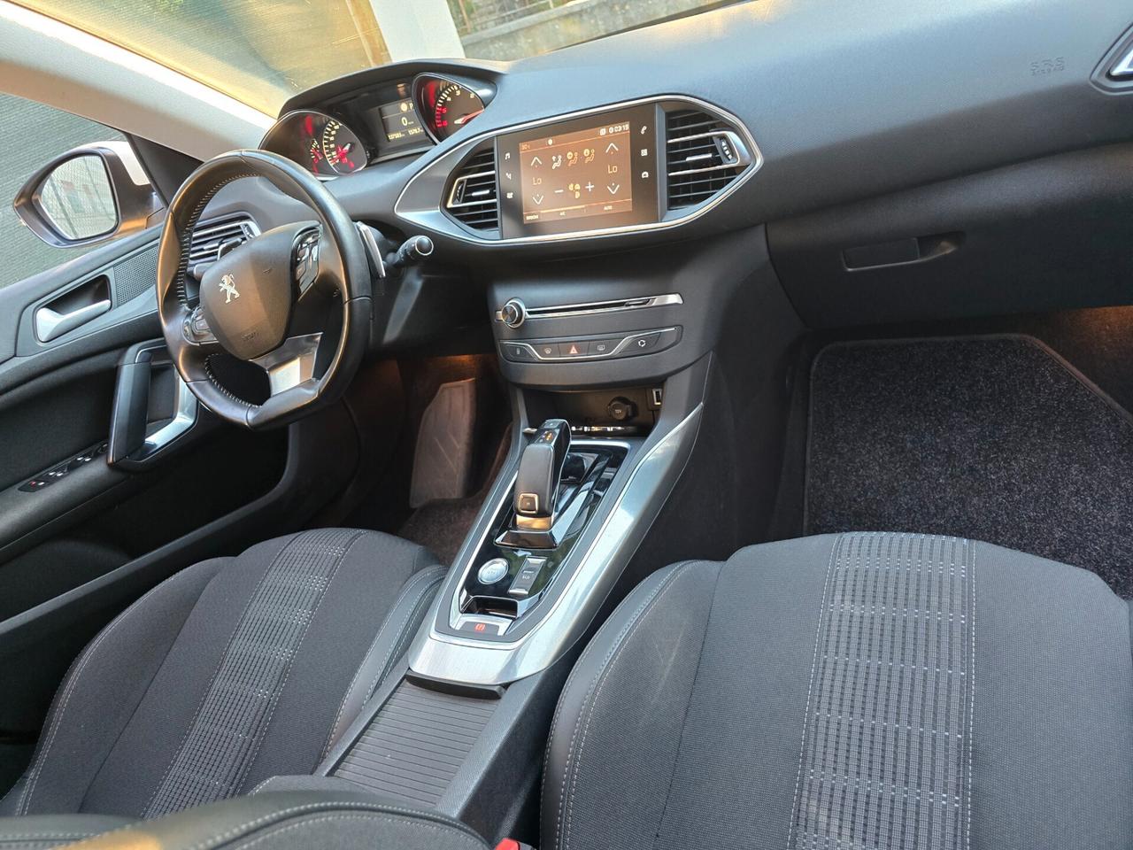 Peugeot 308 BlueHDi 130 S&S SW Allure