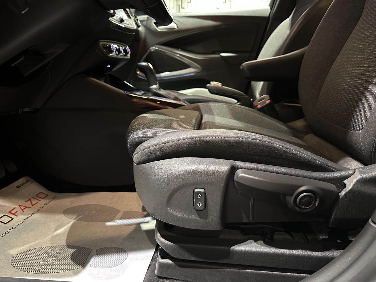 Opel Crossland 1.5 ECOTEC D 120 CV Start&Stop aut. Ultimate