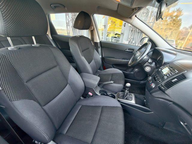 HYUNDAI i30 CW 1.4 16V 109CV Active Special