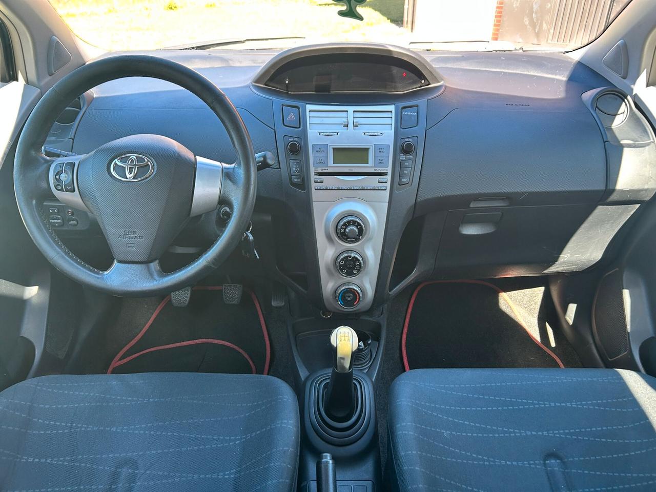 Toyota Yaris 1.3 5 porte Sol Benzina