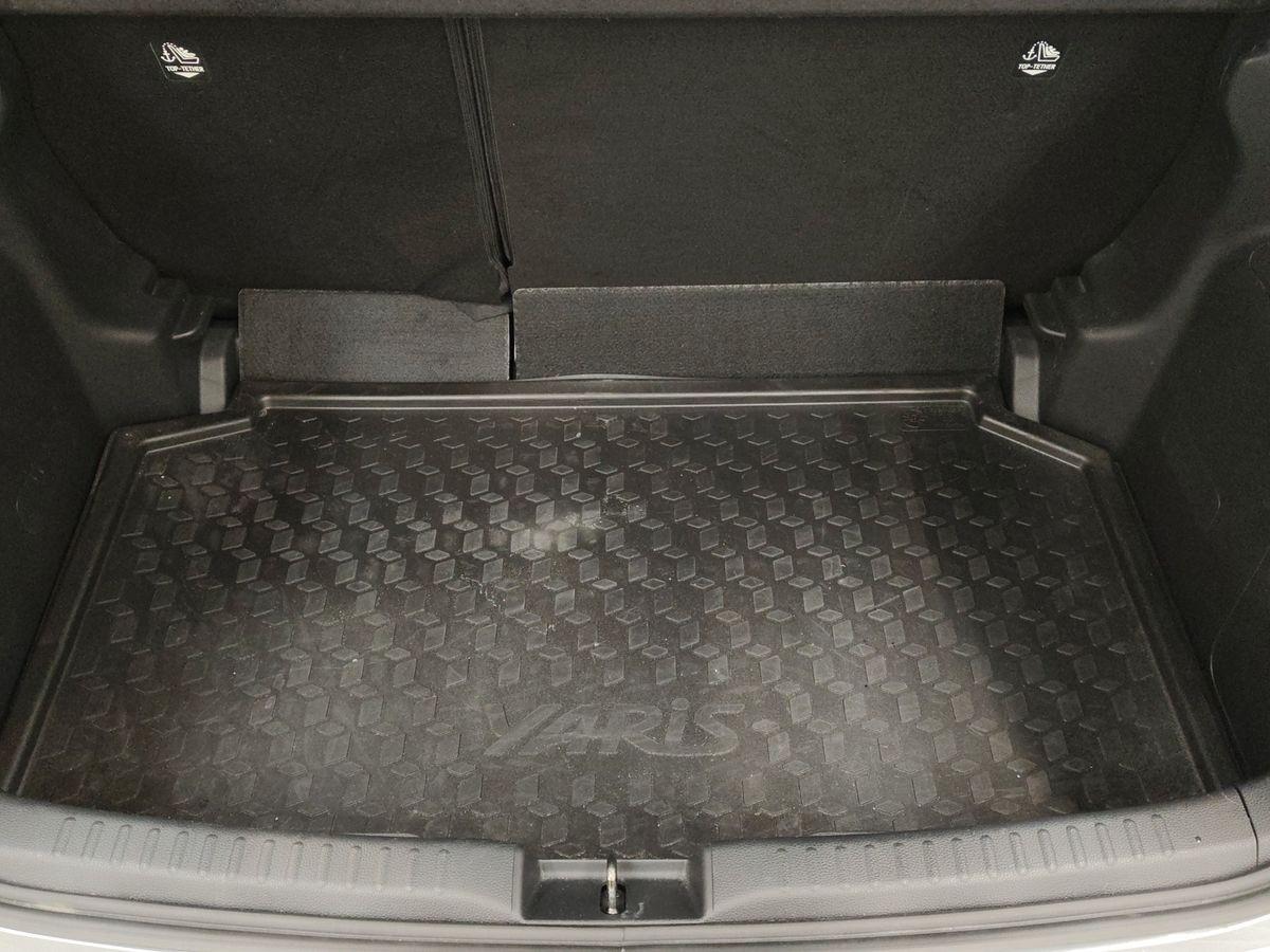 TOYOTA Yaris IV 2020 - Yaris 1.5h Style