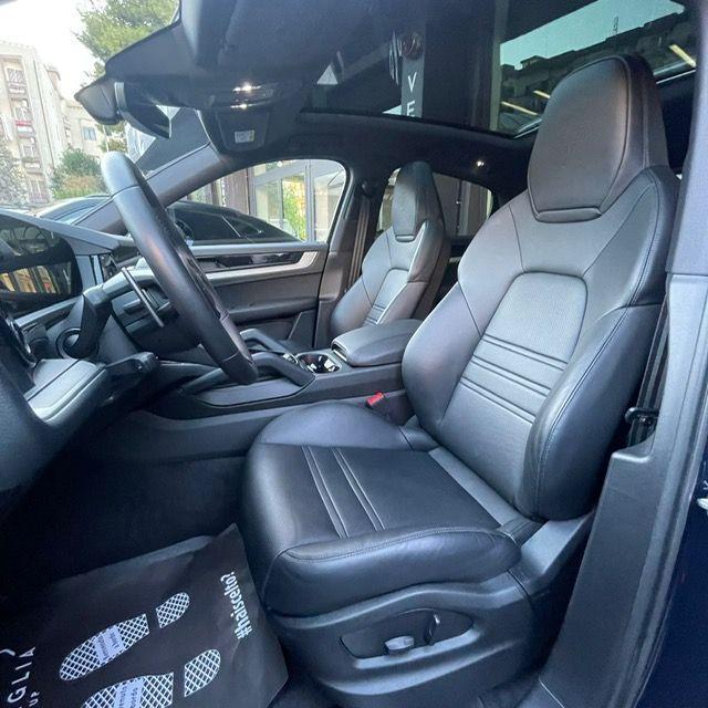 PORSCHE - Cayenne COUPE- 3.0 V6 E-Hybrid
