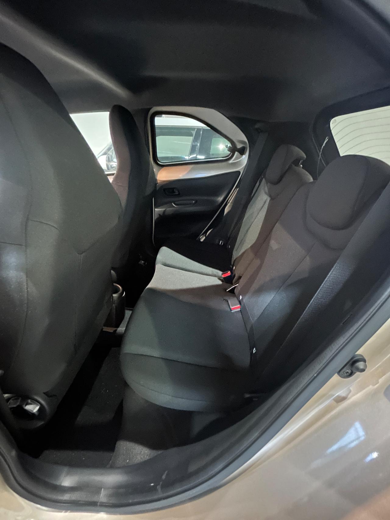 Toyota Aygo X 1.0 VVT-i 72 CV 5 porte Lounge S-CVT