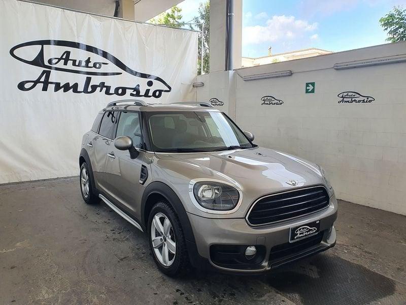 MINI Countryman Mini Cooper D Countryman tua 190,00 al mese