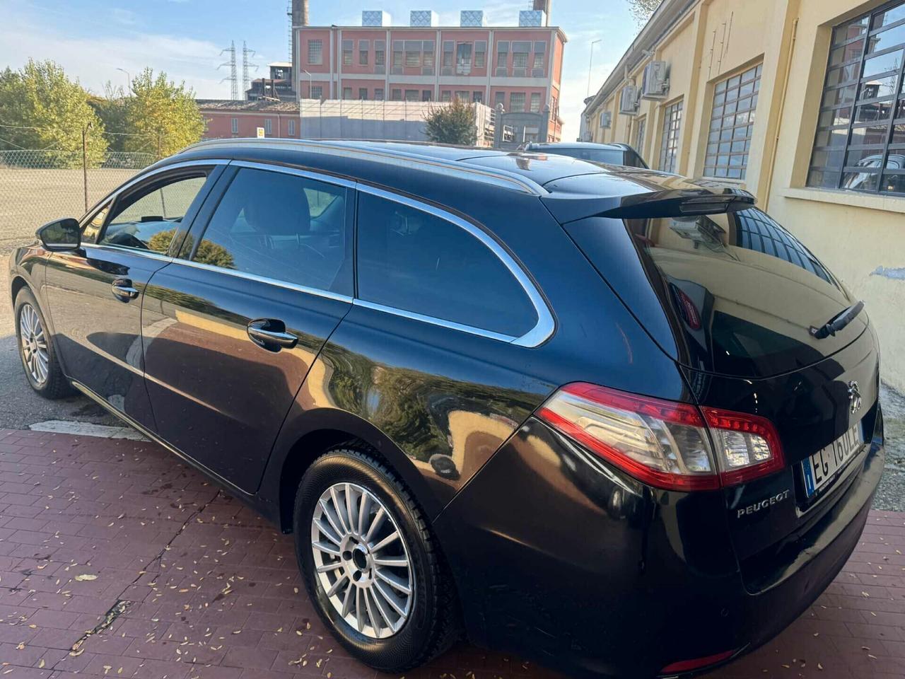 Peugeot 508 2.0 Diesel 103 KW Anno 2011