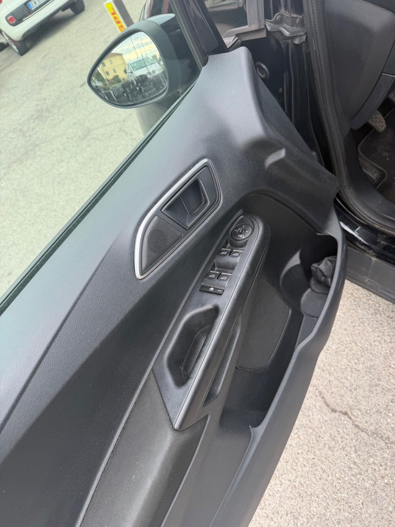 Ford B-Max 1.4 90 CV GPL Plus
