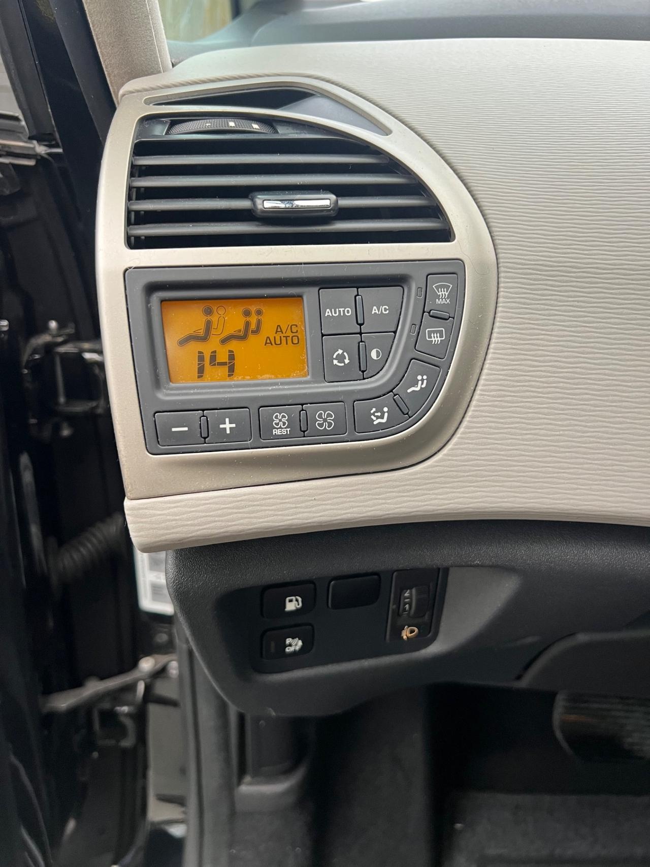 C4 Grand Picasso 1.6 HDi 110 7 posti