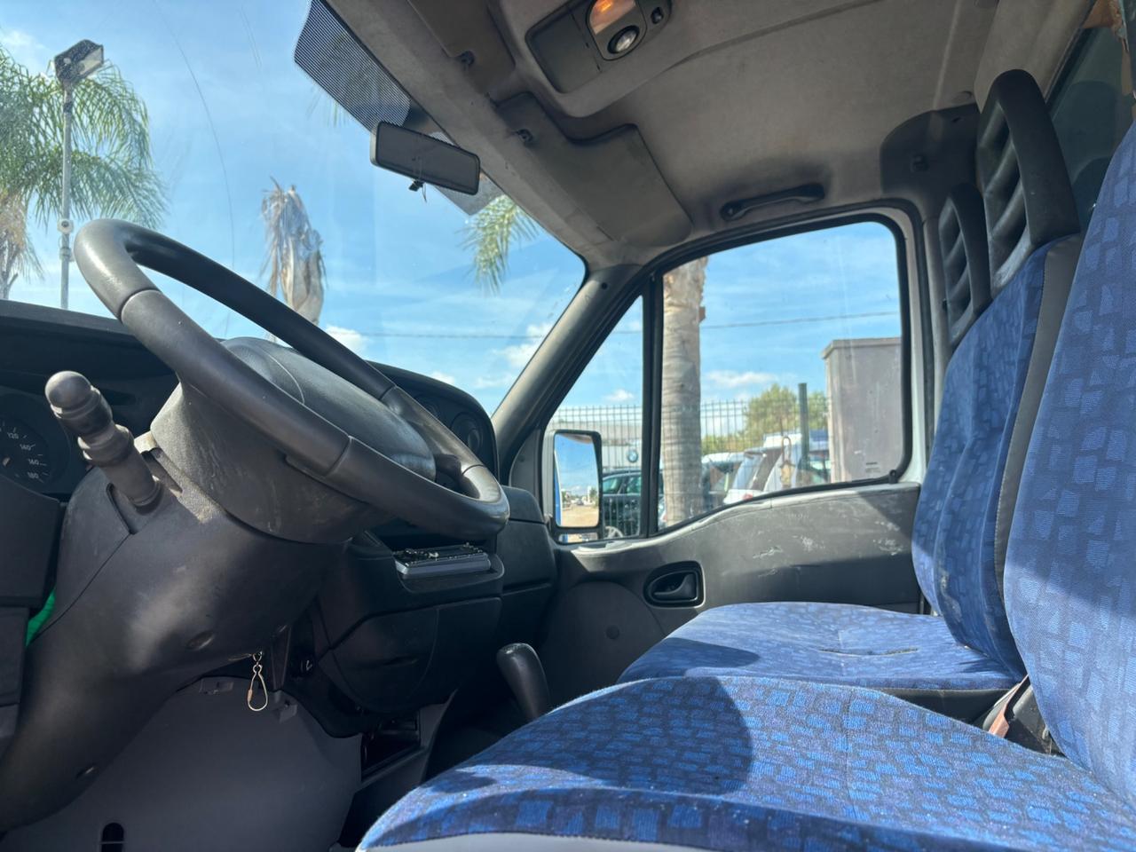 Iveco Daily 35S12 - 2006 - tende laterali e scaffalatura