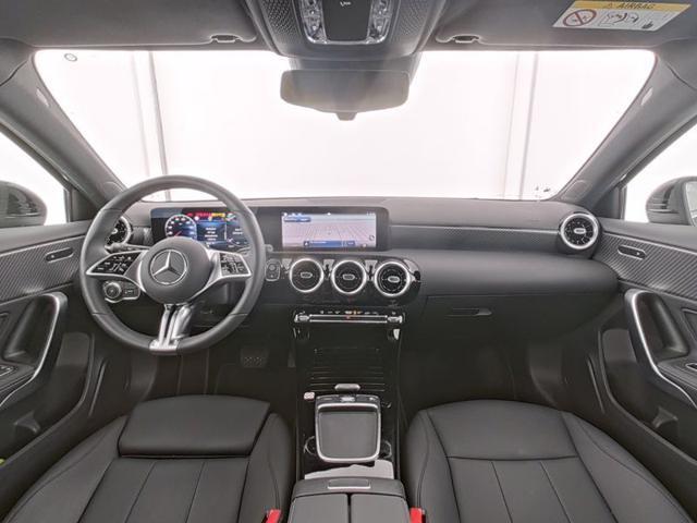 MERCEDES-BENZ A 180 Automatic Progressive Advanced