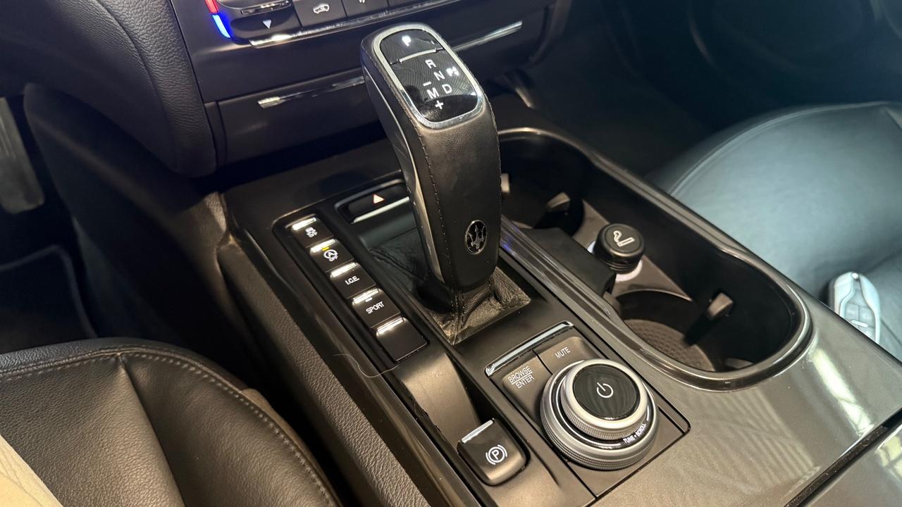 Maserati Ghibli 330 CV MHEV GT