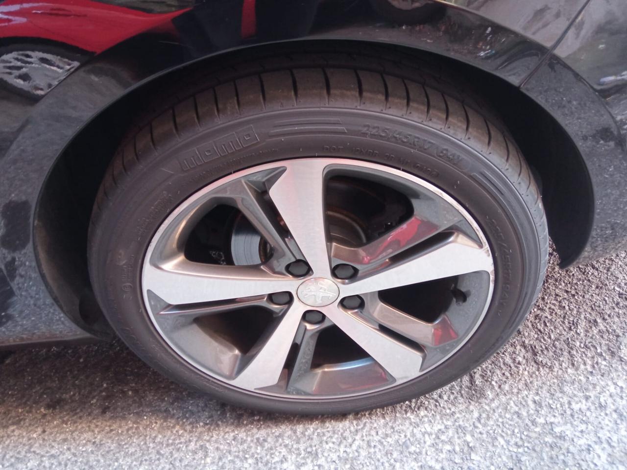 Peugeot 308 1.6 BlueHDi 120 S&S SW GT Line