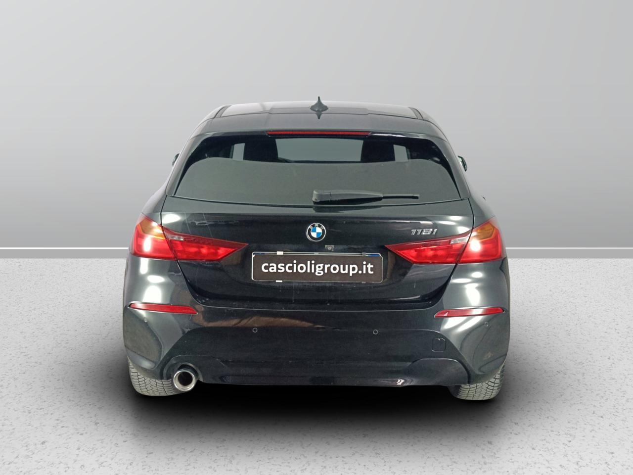 BMW Serie 1 F40 - 118i Business Advantage 140cv auto