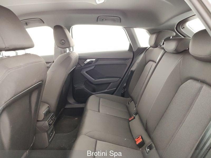 Audi A3 A3 SPB 30 TFSI Business
