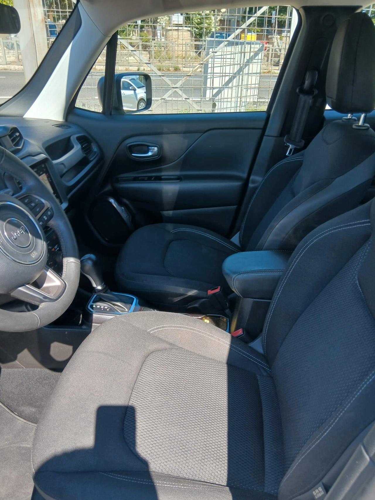 Jeep Renegade 1.3 T4 190CV PHEV 4xe AT6 Business Plus