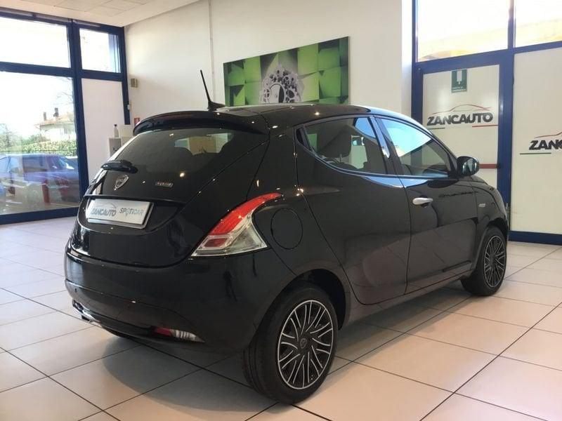 Lancia Ypsilon 1.0 FireFly 70cv S&S Hybrid GOLD my23