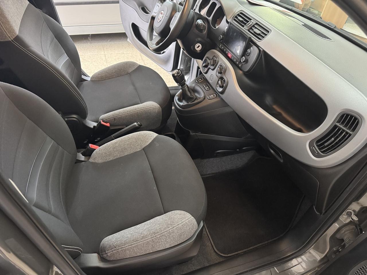 FIAT PANDA HIBRIDA 1.0 cc. CAR PLAY