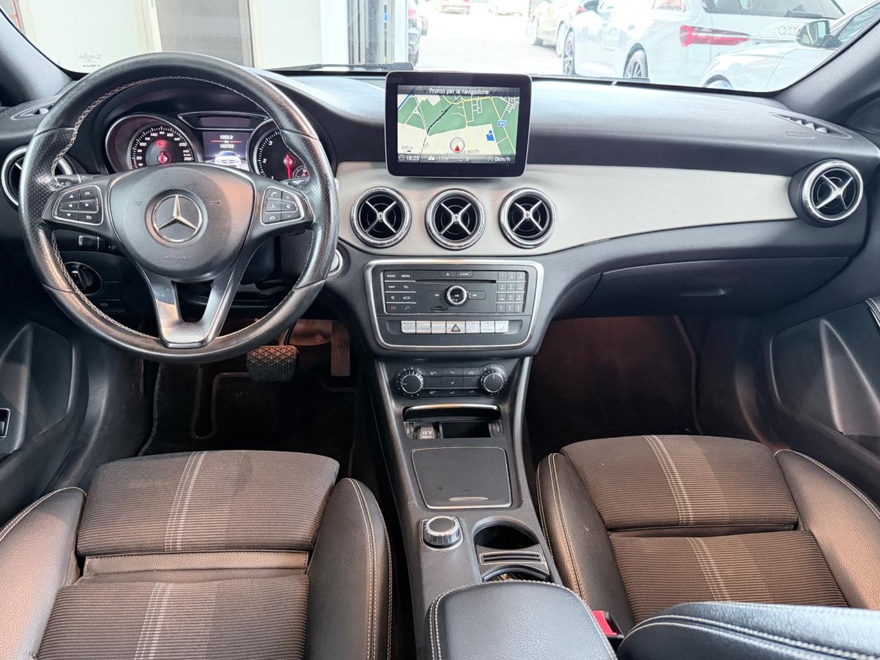Mercedes-benz CLA 200d 136CV Automatic AMG NEOPATENTATI