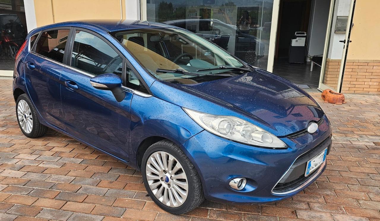 Ford Fiesta Fiesta 1.4 5 porte Bz.- GPL