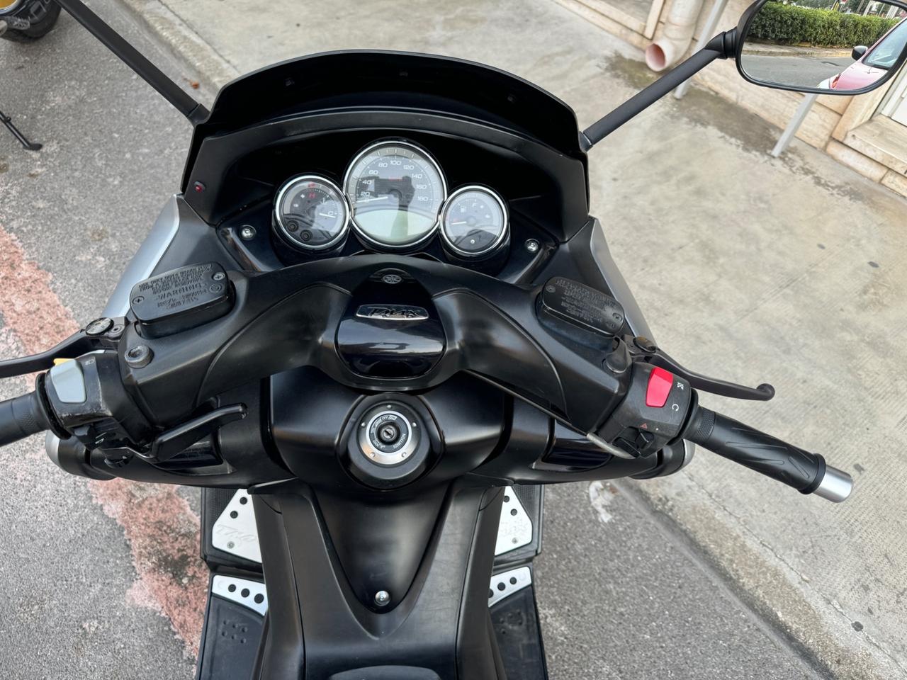 YAMAHA T-MAX 500