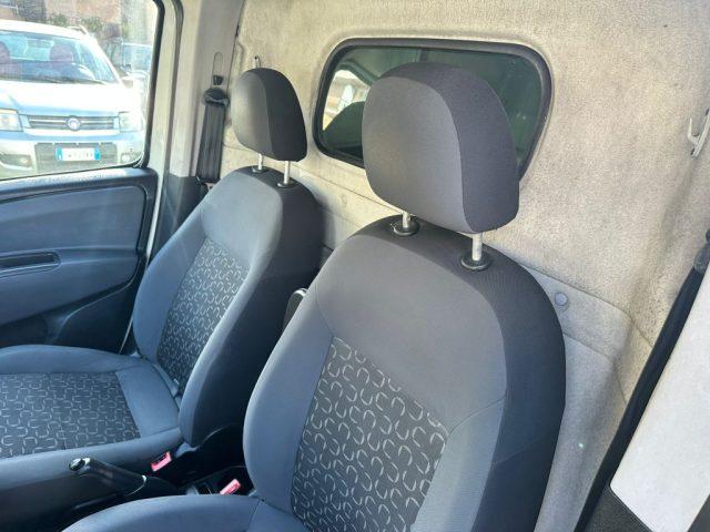 FIAT DOBLO 1.6 MJT DPF Argento