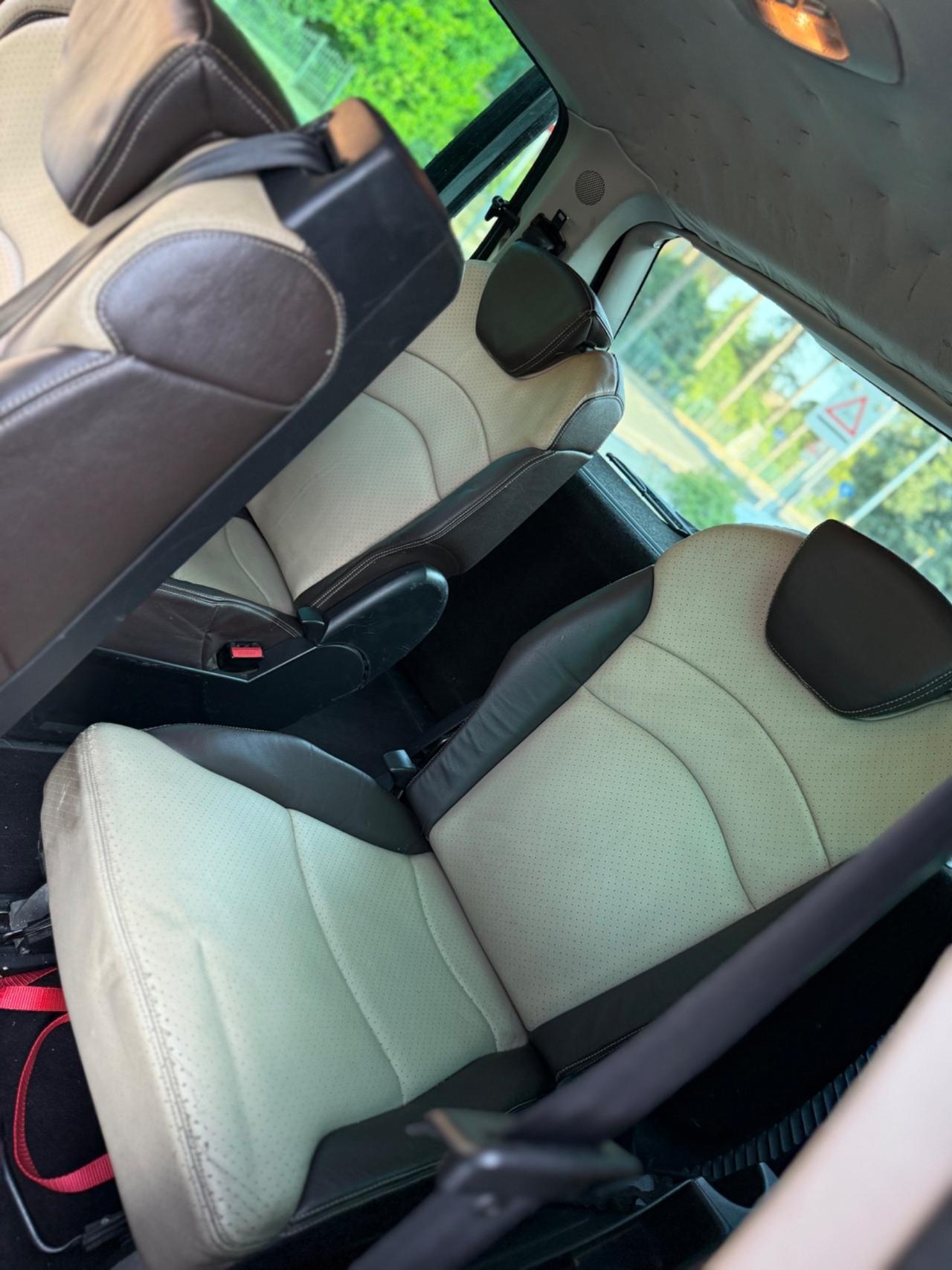 Lancia Phedra 2.2 MJT CA Platino