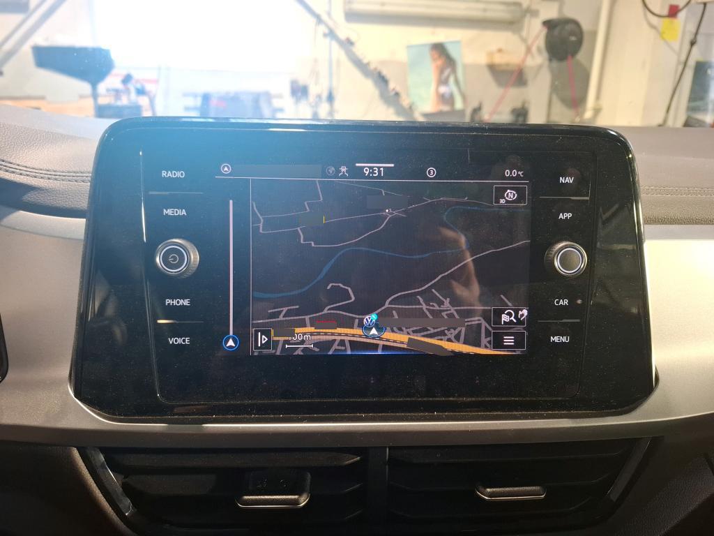 Volkswagen T-Roc 1.0 TSI Life Fari Performance, Navi, Retrocamera