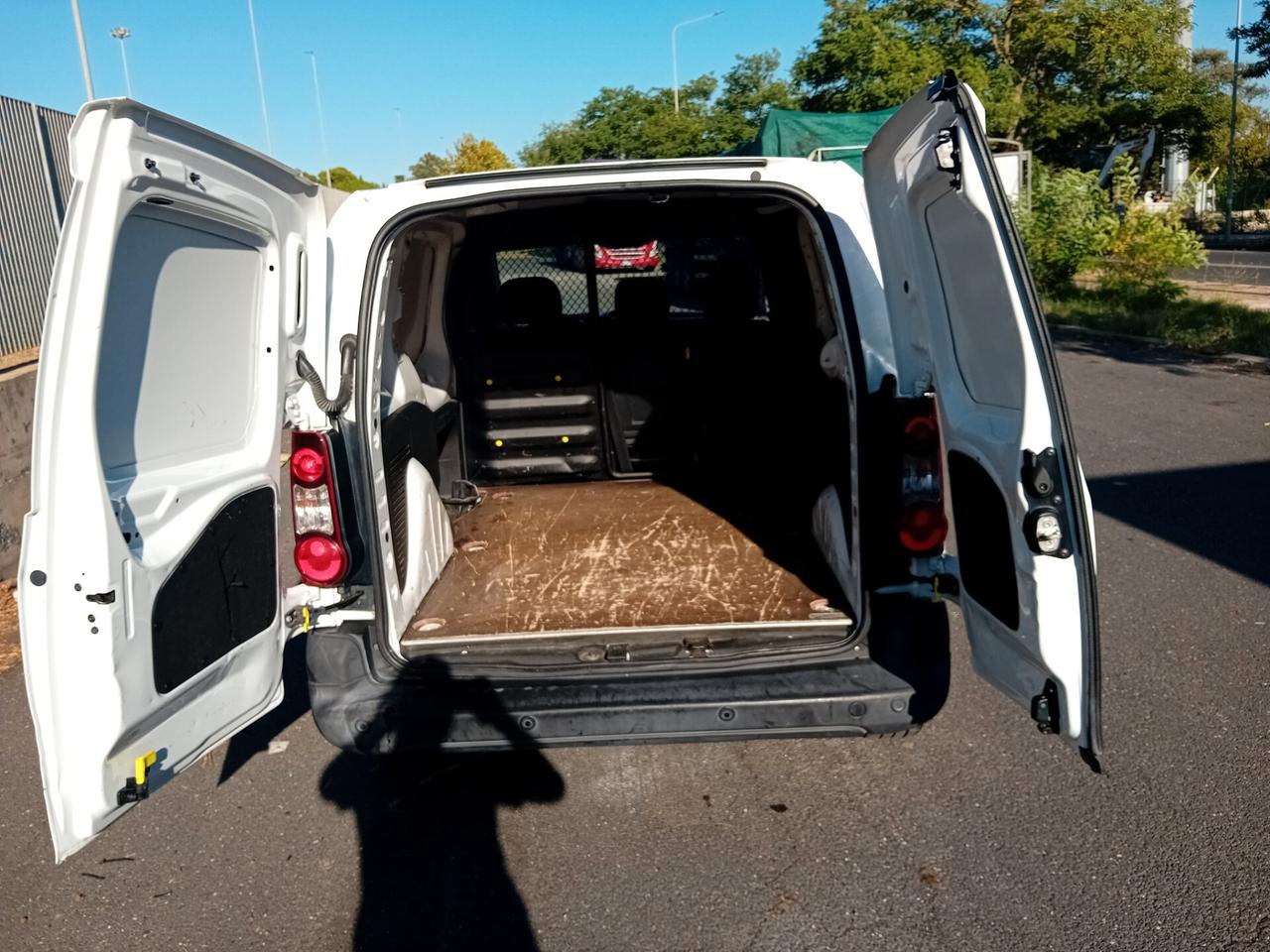 Peugeot Partner BlueHDi 100 L2 Furgone Pro