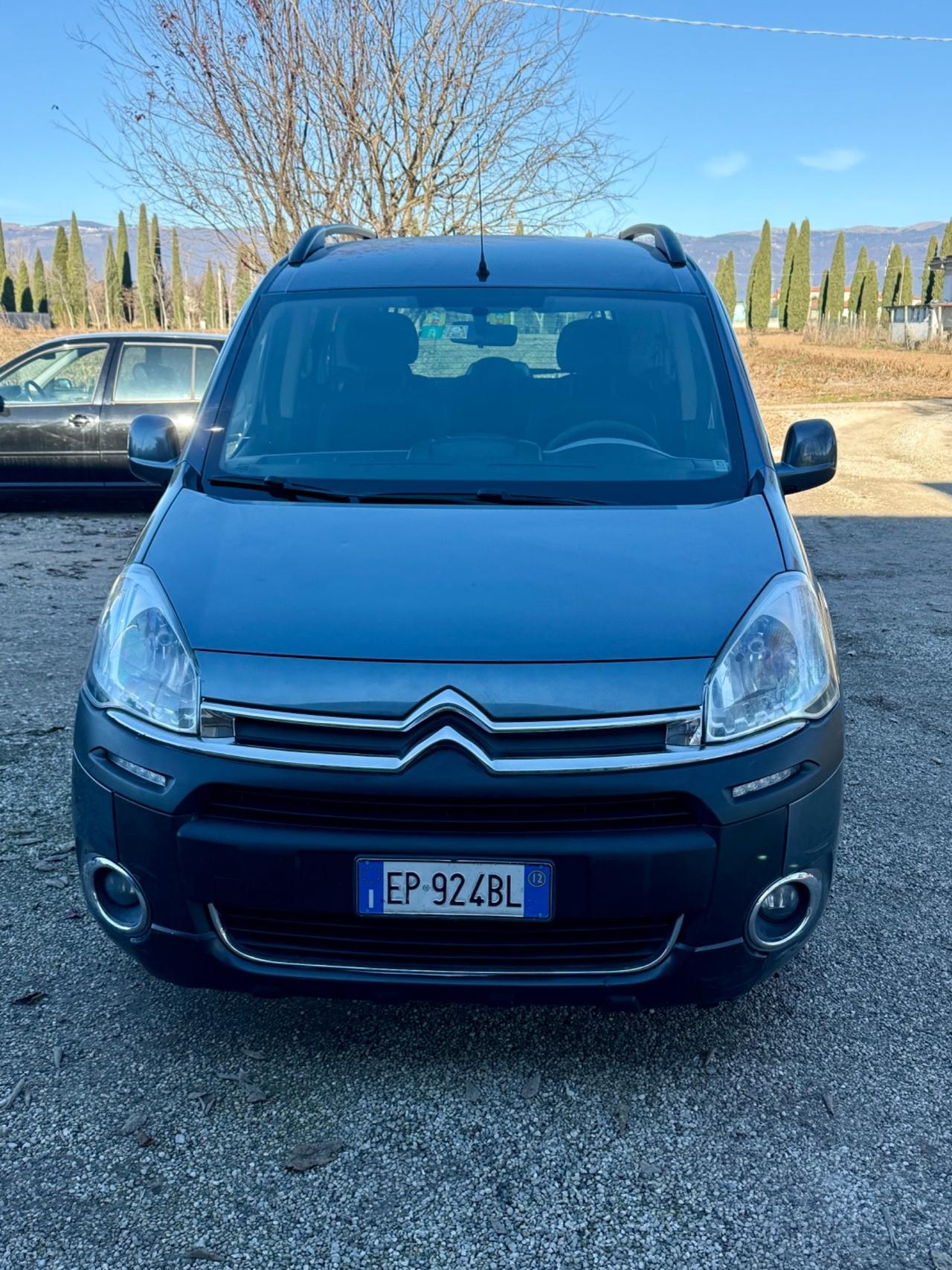 Citroen Berlingo gancio traino