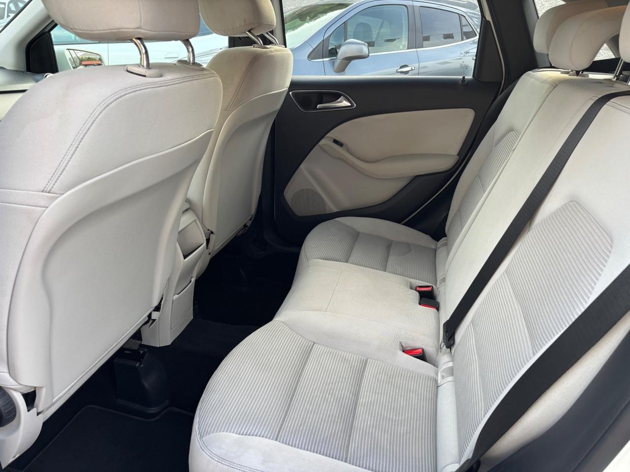 Mercedes-benz B 180 d Automatic Sport