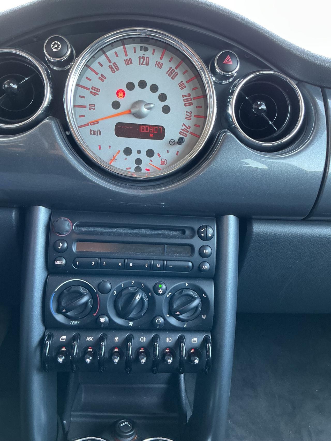 Mini 1.6 16V One Park Lane