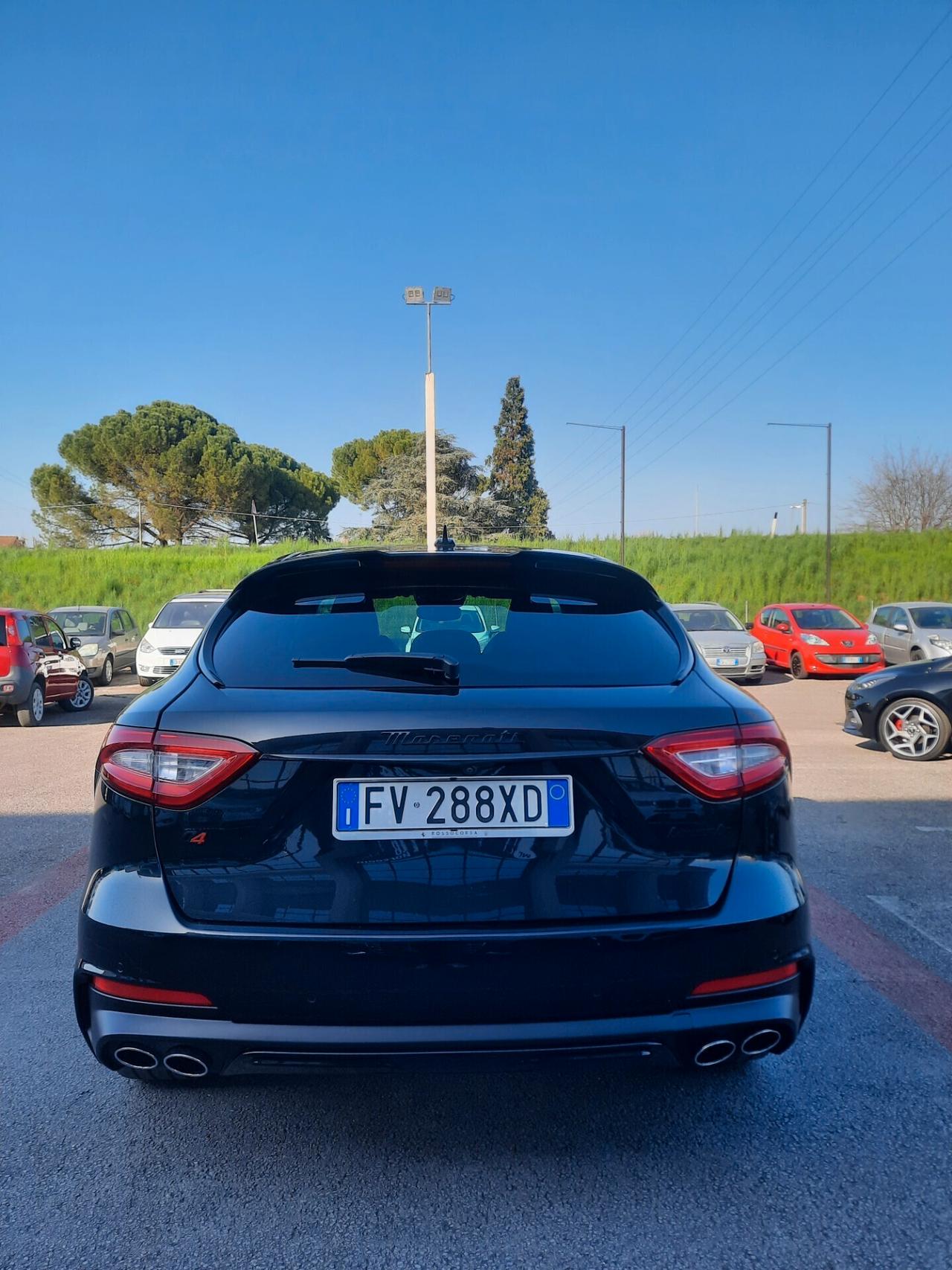 Maserati Levante V6 Diesel Q4 AWD Granlusso IVA DETRAIBILE