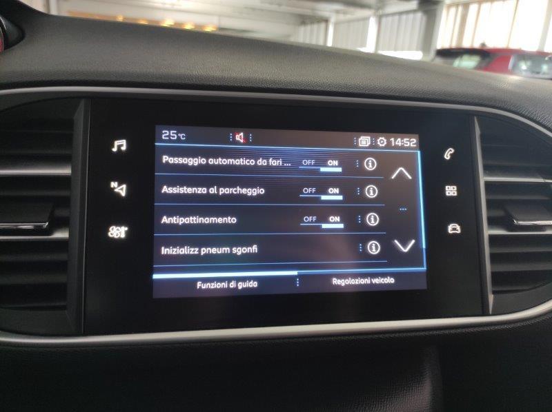 PEUGEOT 308 2ª serie - 308 BlueHDi 130 S&S Business