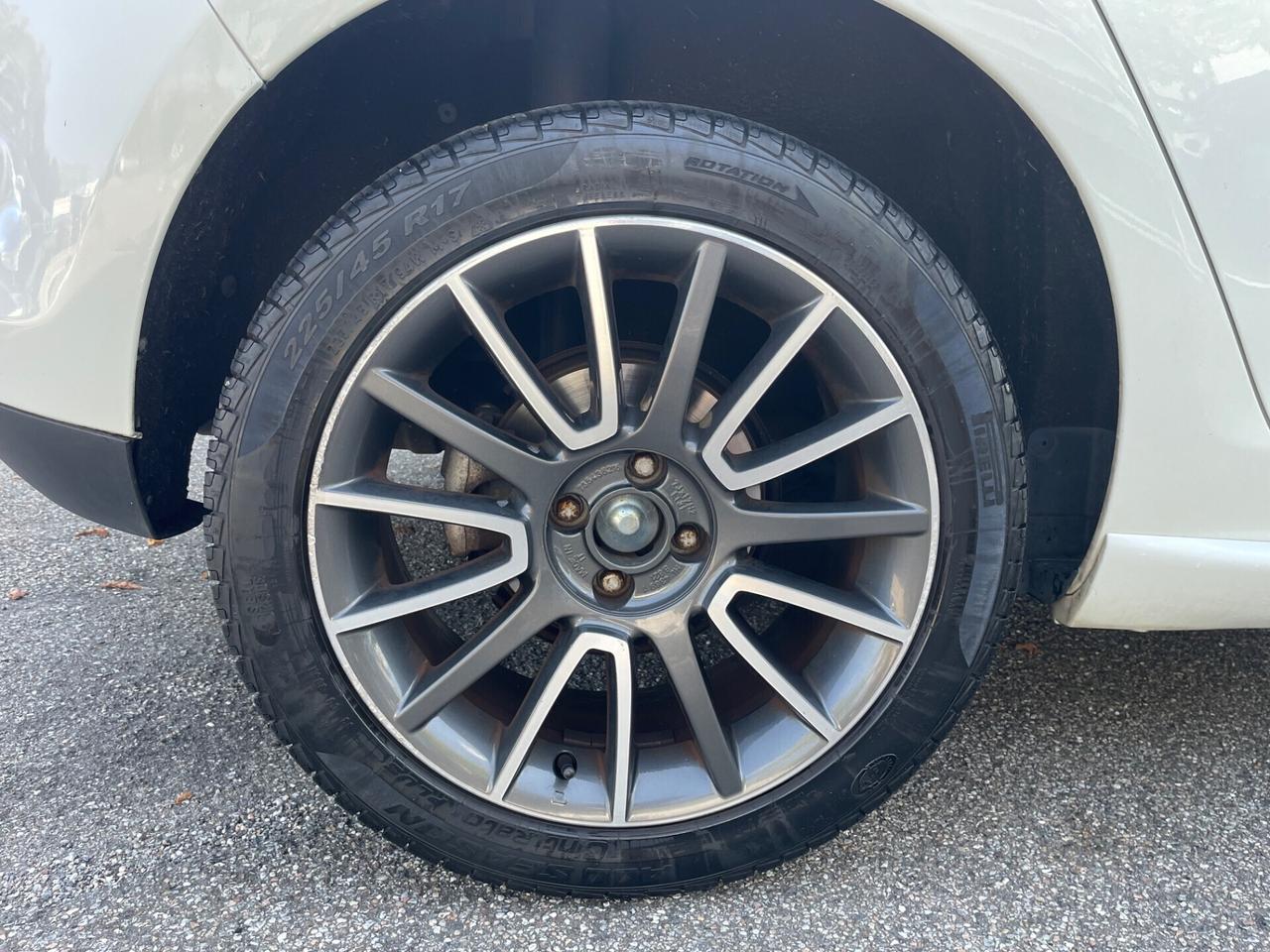 Fiat Bravo 1.6 MJT 120 CV*Automatik*Cerchi*Neopatentati*