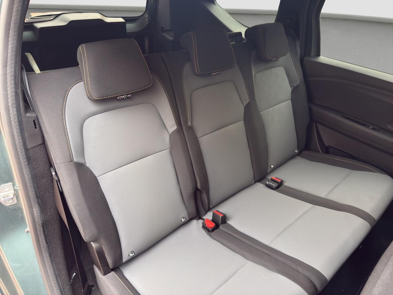 Dacia Jogger 1.0 TCe GPL 100 CV 5 posti Extreme