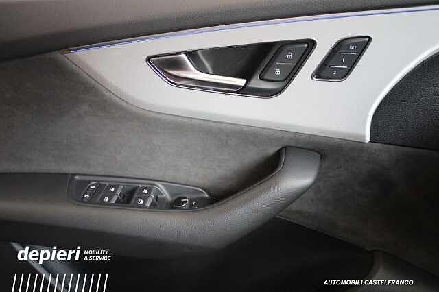 Audi Q8 50 TDI quattro tiptronic Sport -MHEV